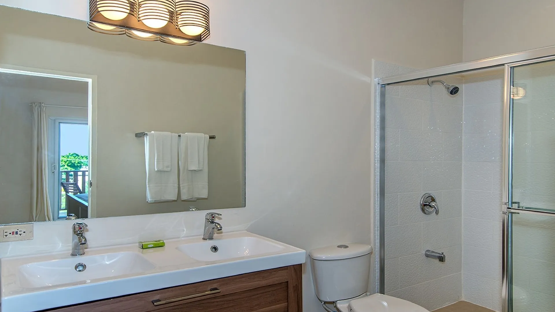 فيلا Nianna Coral Bay Splendid Townhouse مونتيغو باي